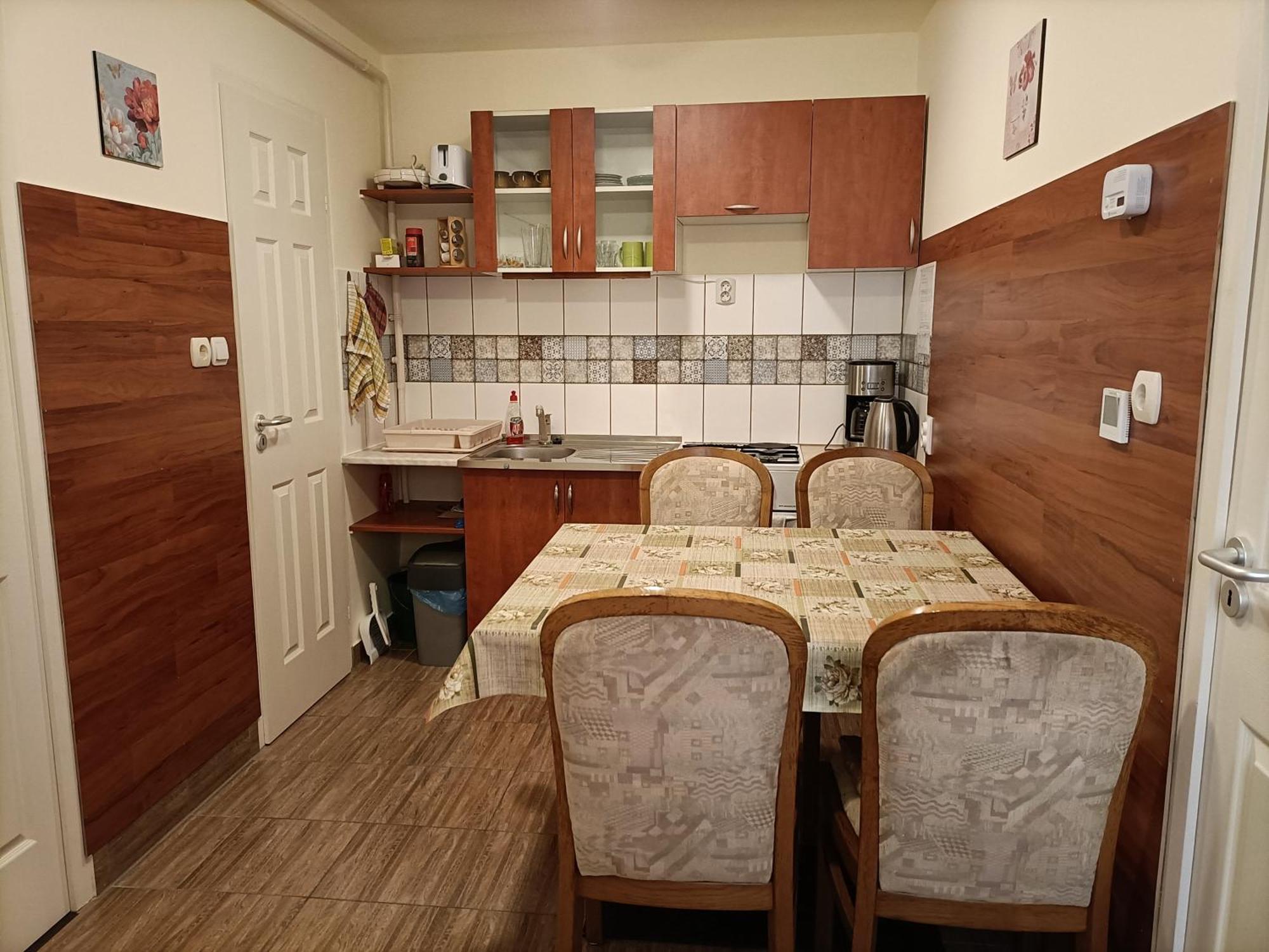Start Apartmanok Pécs Exterior photo