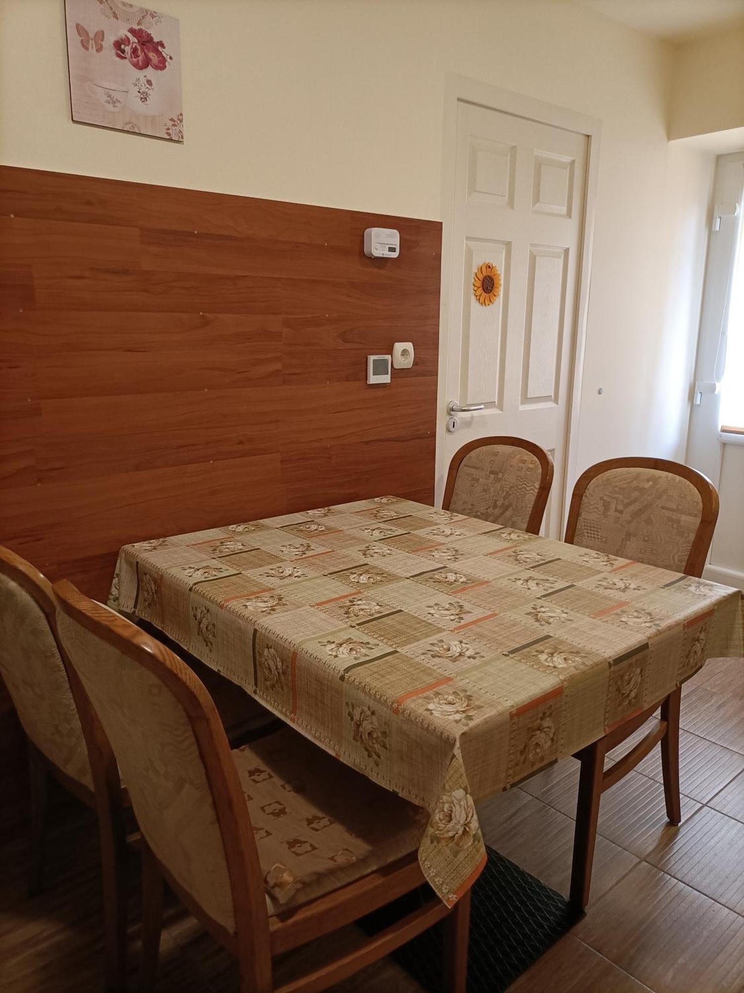 Start Apartmanok Pécs Exterior photo