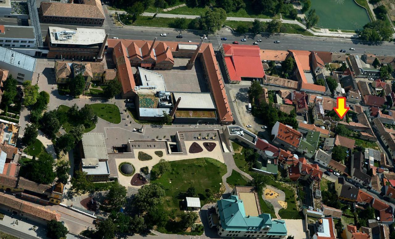 Start Apartmanok Pécs Exterior photo