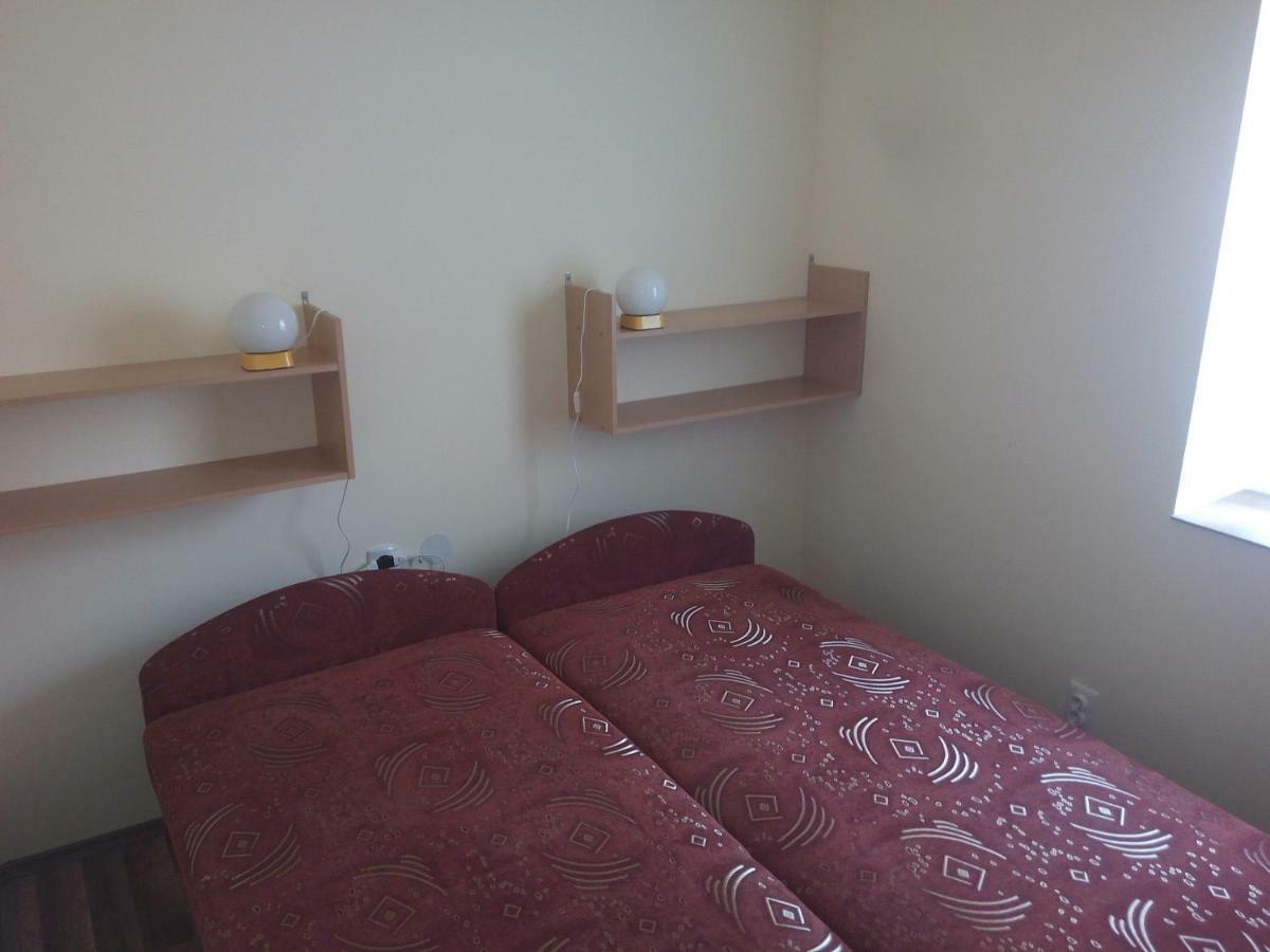 Start Apartmanok Pécs Exterior photo