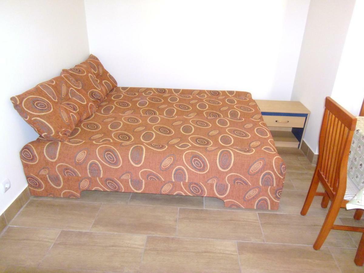 Start Apartmanok Pécs Exterior photo